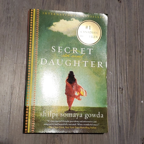 ๐ Book | Secret Daughter | Shilpi Somaya Gowda - Picture 1 of 1
